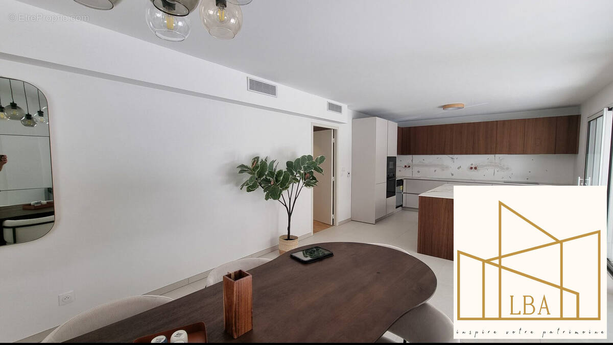 Appartement à MARSEILLE-8E