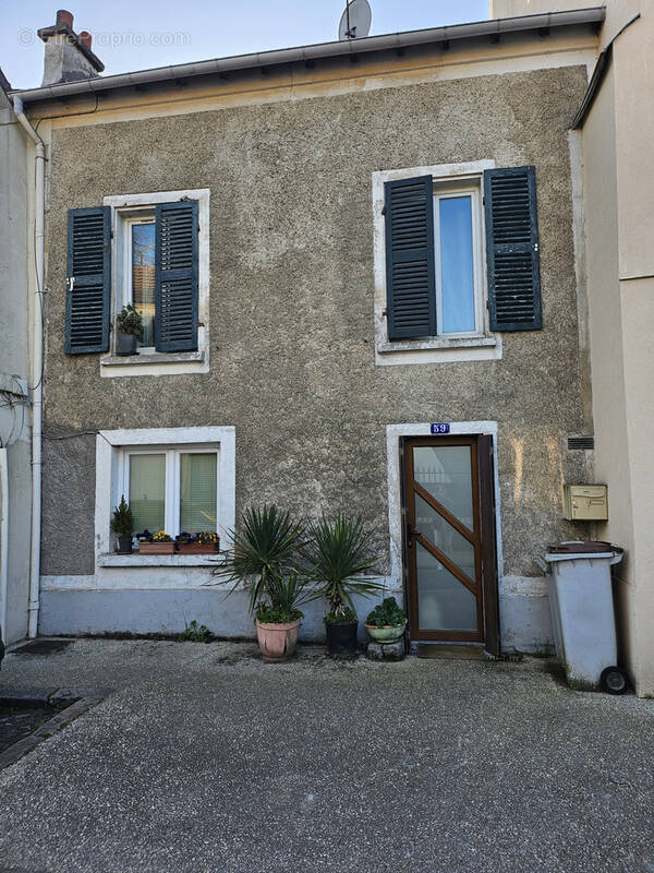 Maison à L&#039;ETANG-LA-VILLE