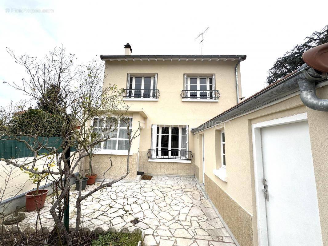 Maison à L&#039;HAY-LES-ROSES