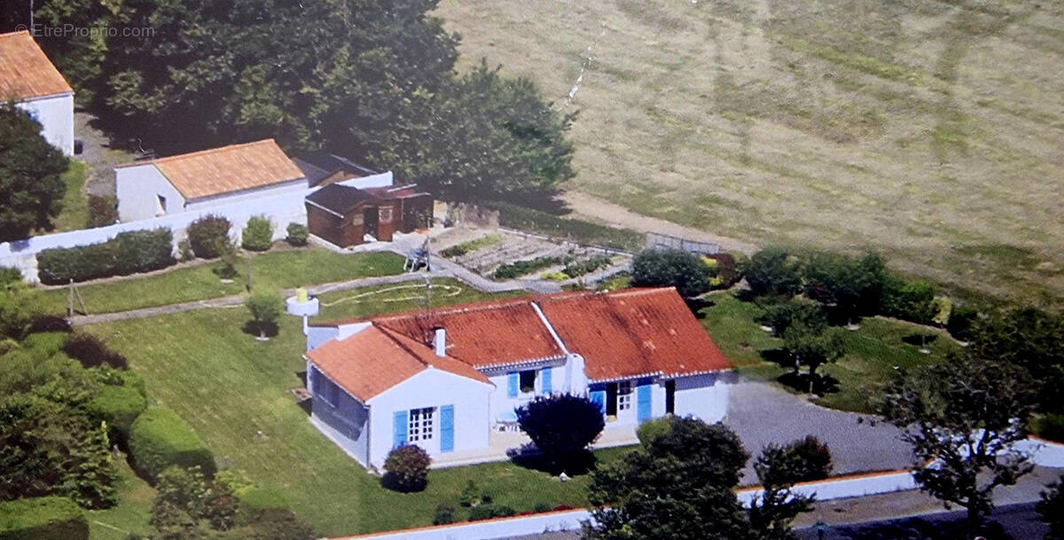 Maison à BOIS-DE-CENE