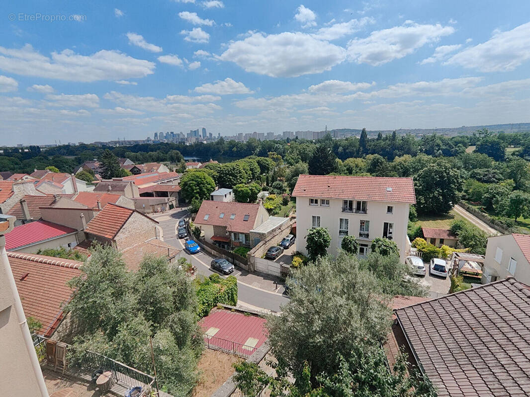 Appartement à CARRIERES-SUR-SEINE