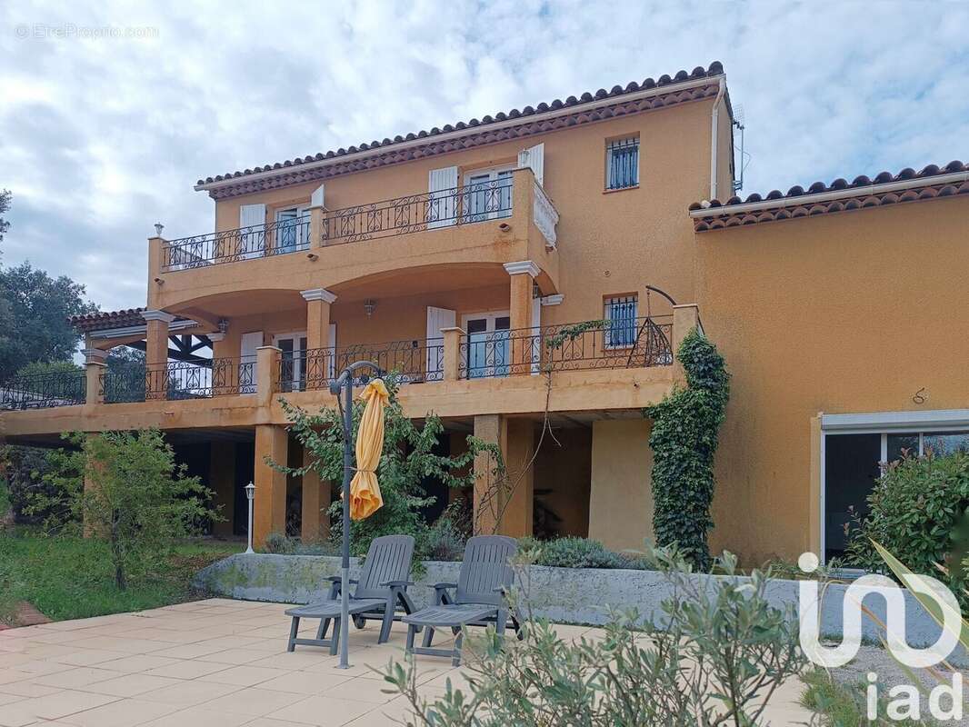 Photo 2 - Maison à MONTFORT-SUR-ARGENS