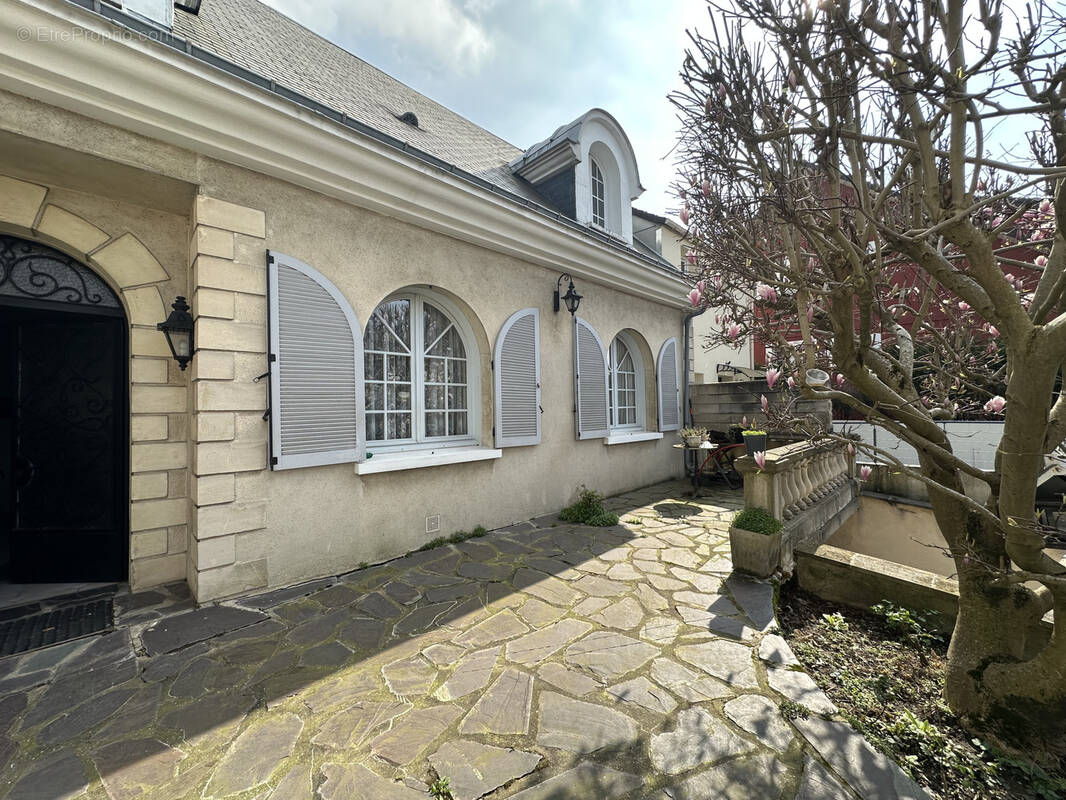 Maison à GARGES-LES-GONESSE