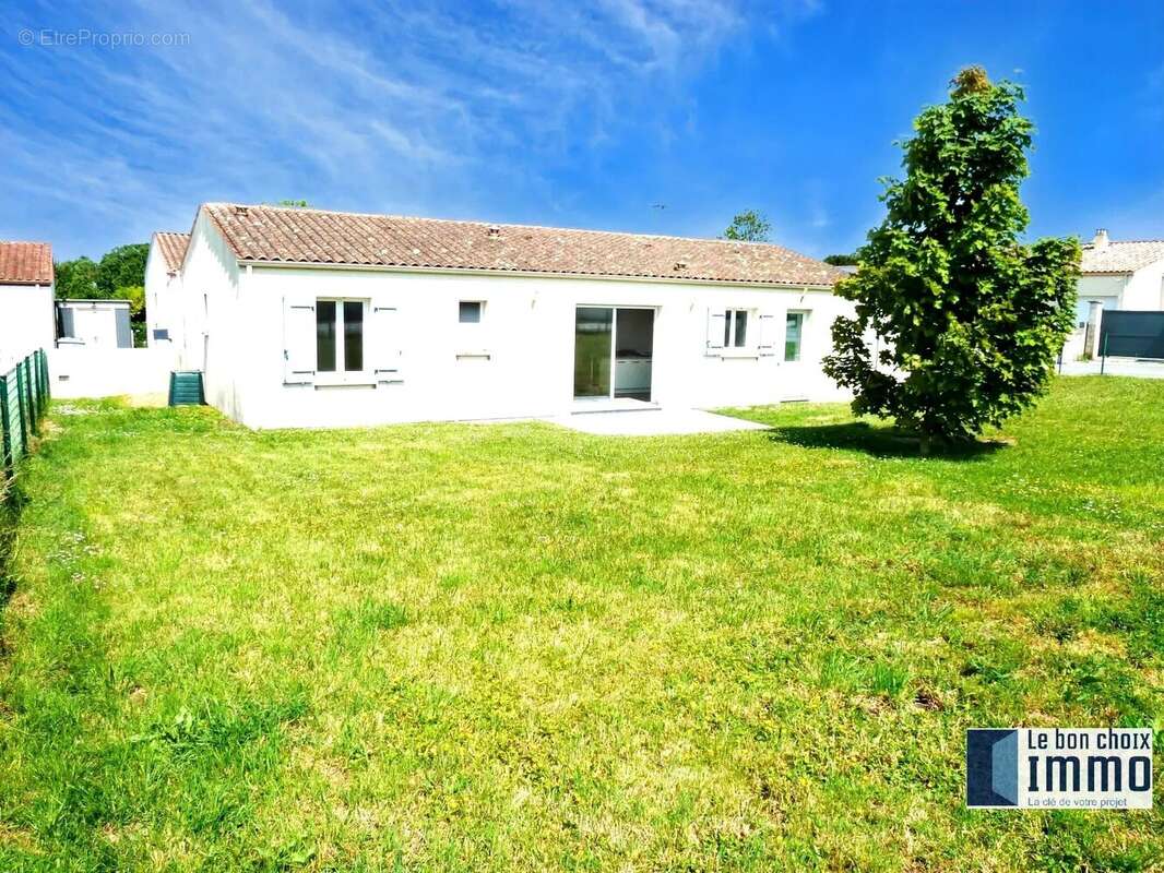 Maison à SAINTES