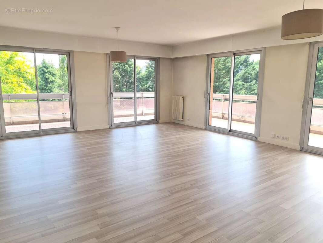Appartement à CHAMBOURCY