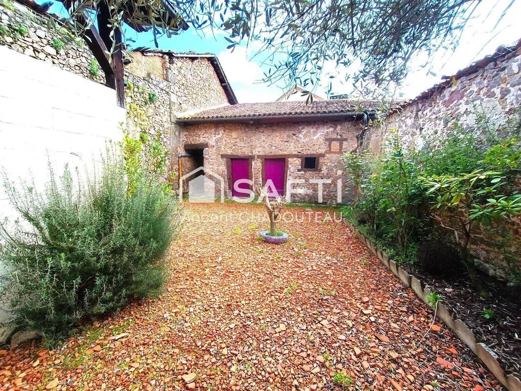 Photo 1 - Maison à CHABANAIS