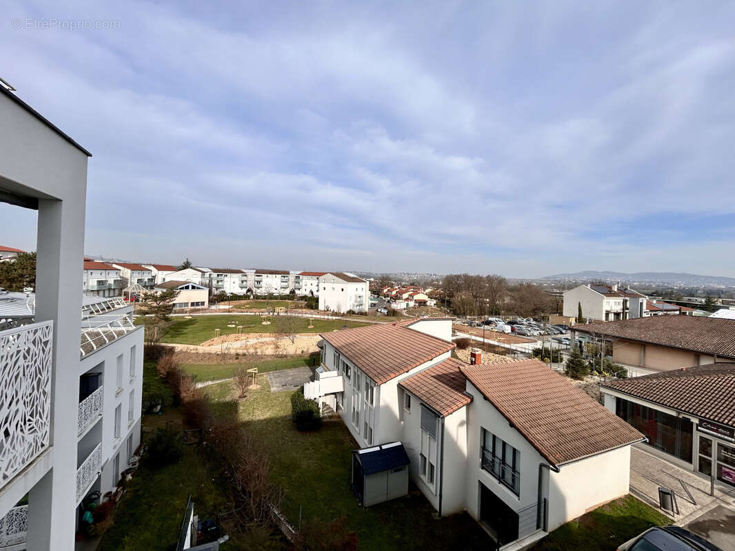 Appartement à MARCY-L&#039;ETOILE