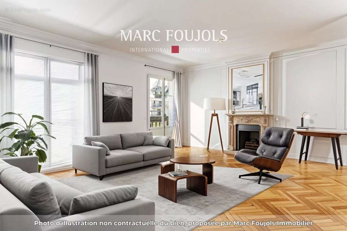 Appartement à PARIS-16E