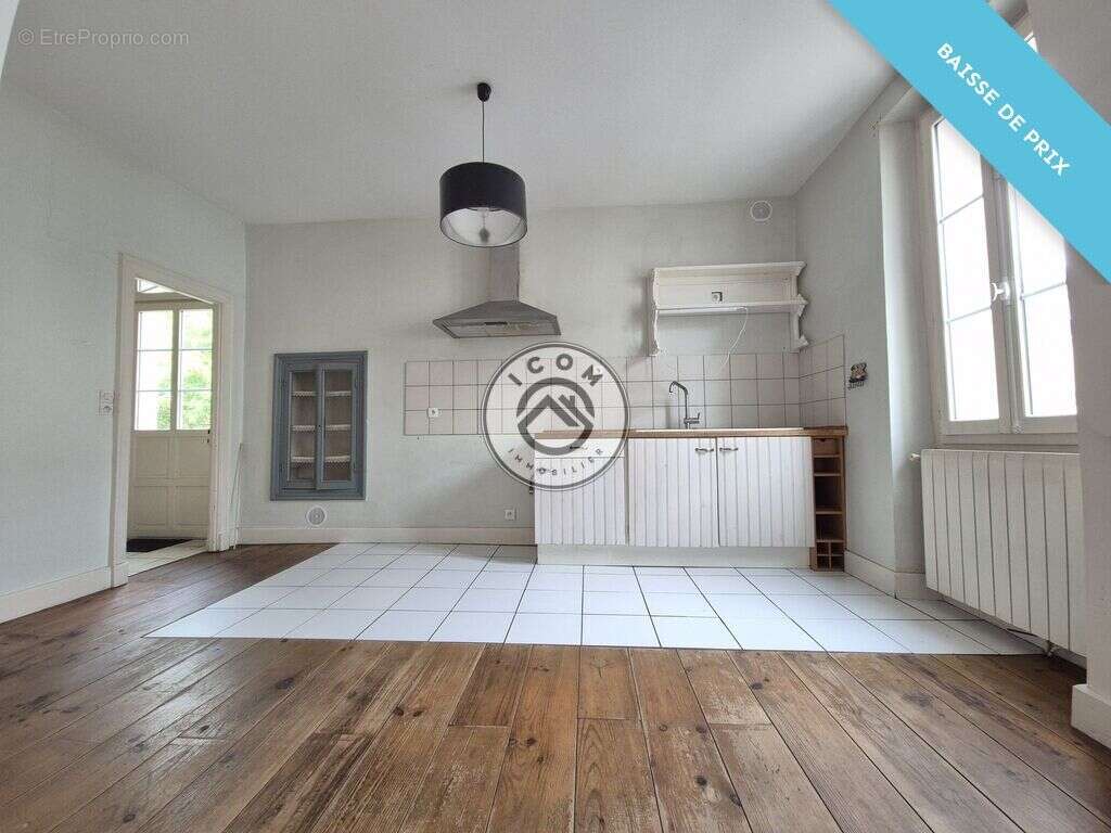 Maison à CAMPAGNE