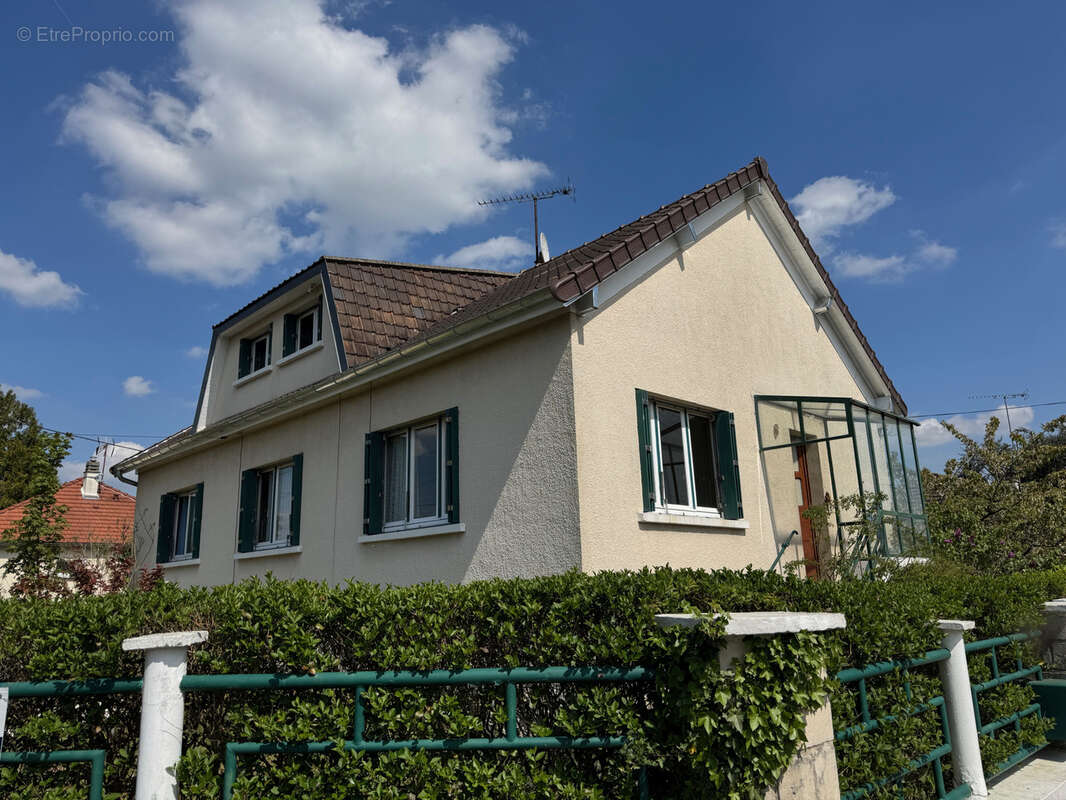 Maison à ORRY-LA-VILLE