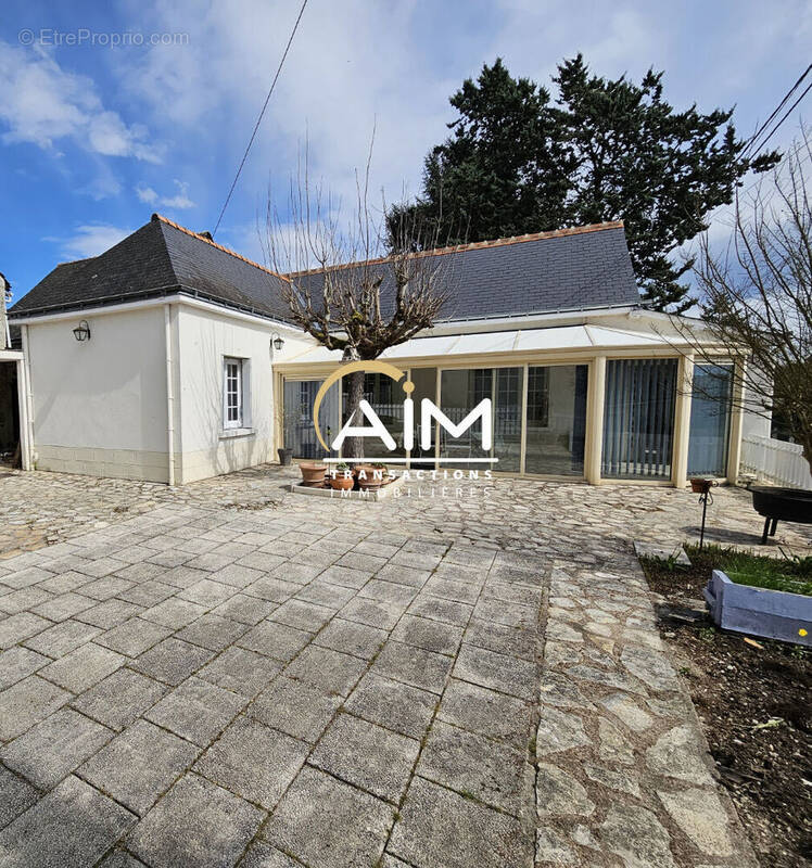 Maison à MONTLOUIS-SUR-LOIRE