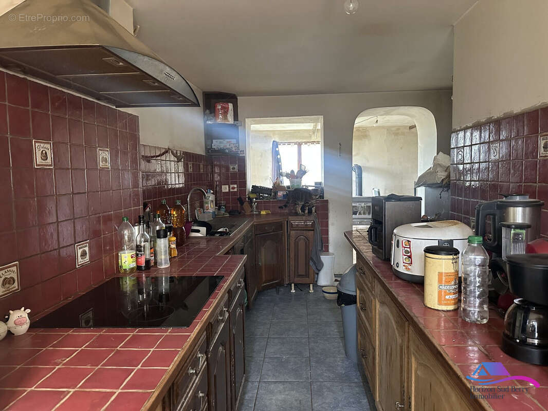 Cuisine - Maison à CHATEAUMEILLANT