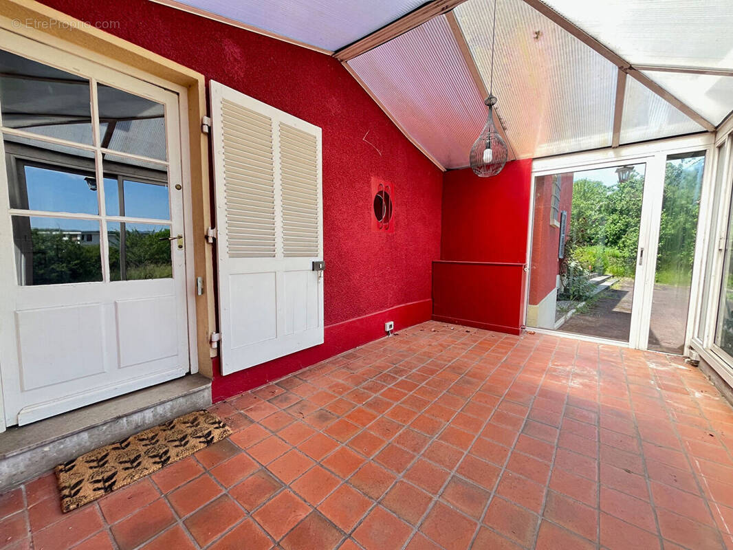 Appartement à CHARBONNIERES-LES-BAINS