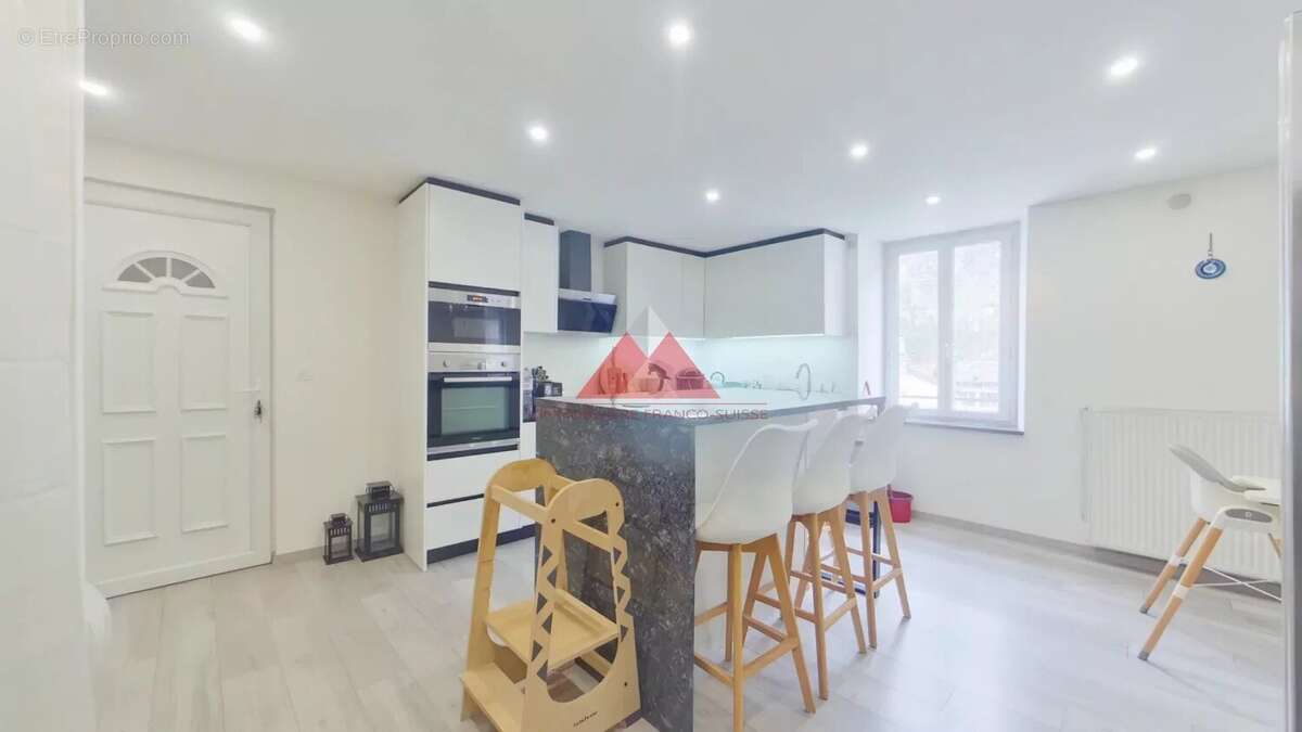 Appartement à LA MOUILLE