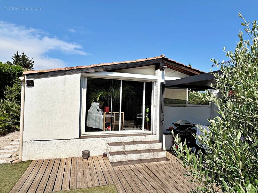 Maison à ROQUEBRUNE-SUR-ARGENS