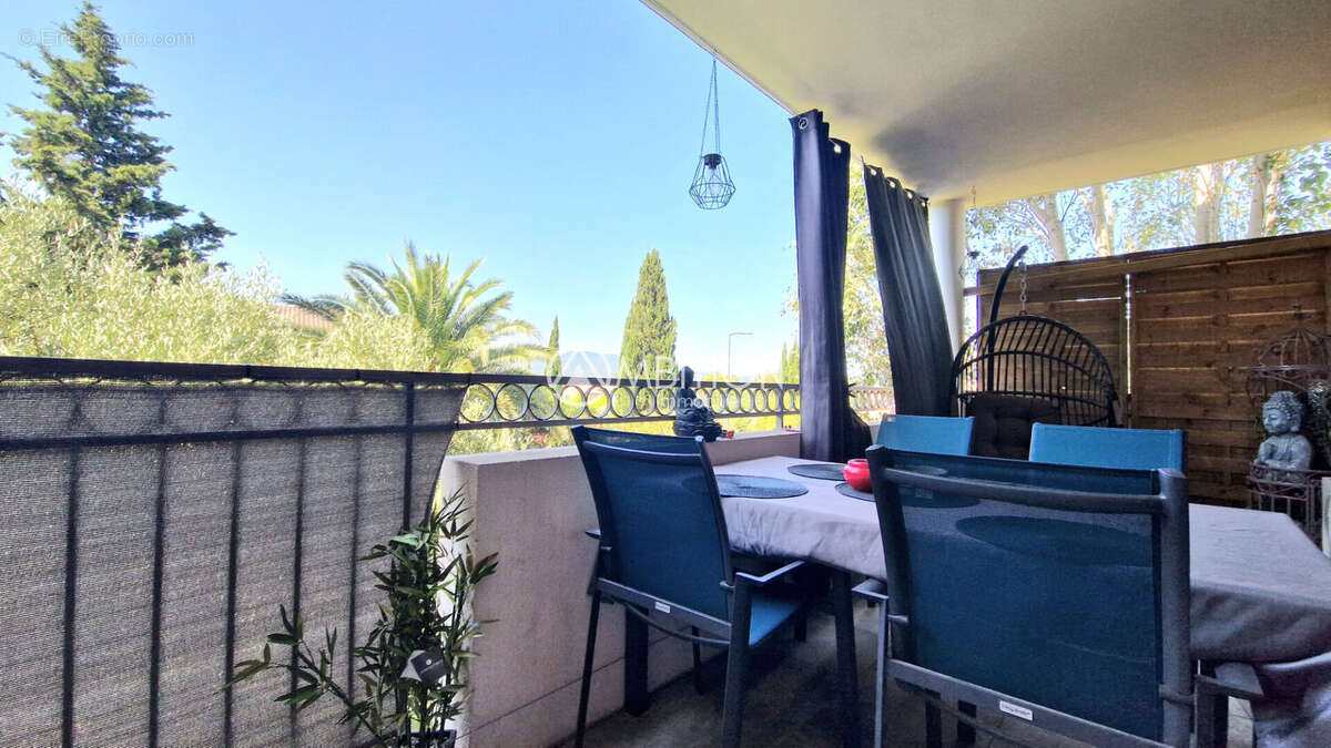 Appartement à PUGET-SUR-ARGENS