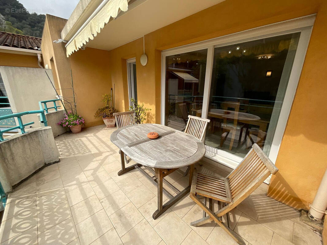 Appartement à ROQUEBRUNE-CAP-MARTIN
