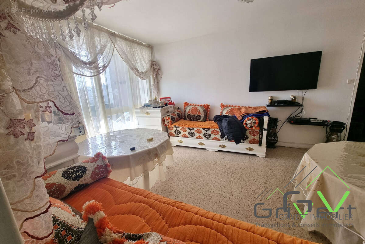 Appartement à NIMES