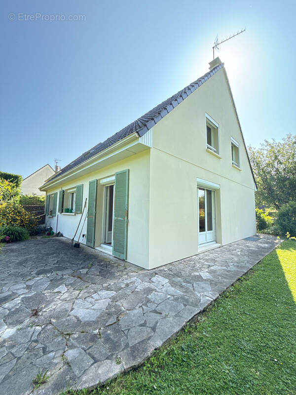 Maison à SAINT-MARTIN-DU-VIVIER