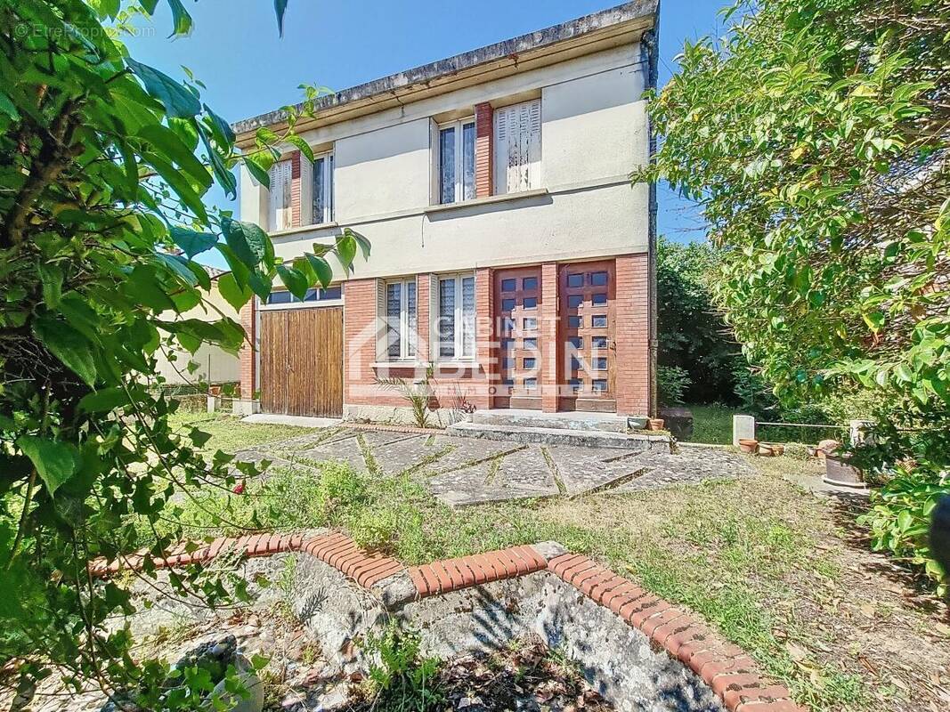 Maison à AUCAMVILLE