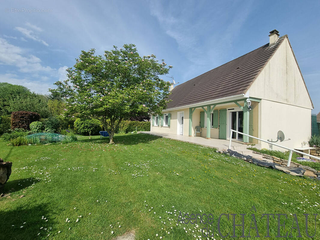 Maison à LES THILLIERS-EN-VEXIN