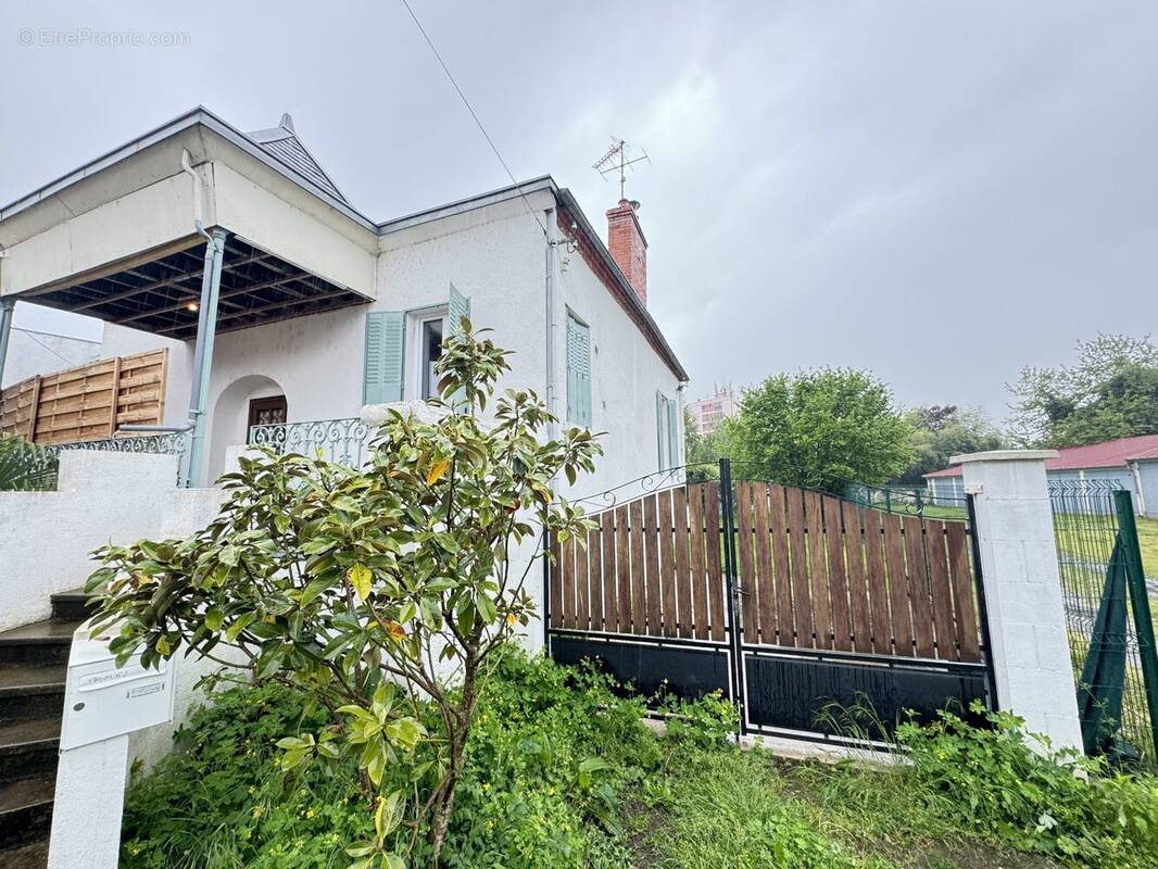 Appartement à MONTLUCON