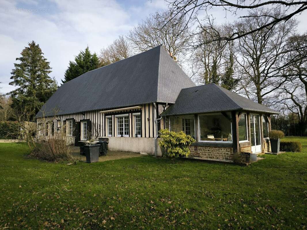 Maison à CORMEILLES