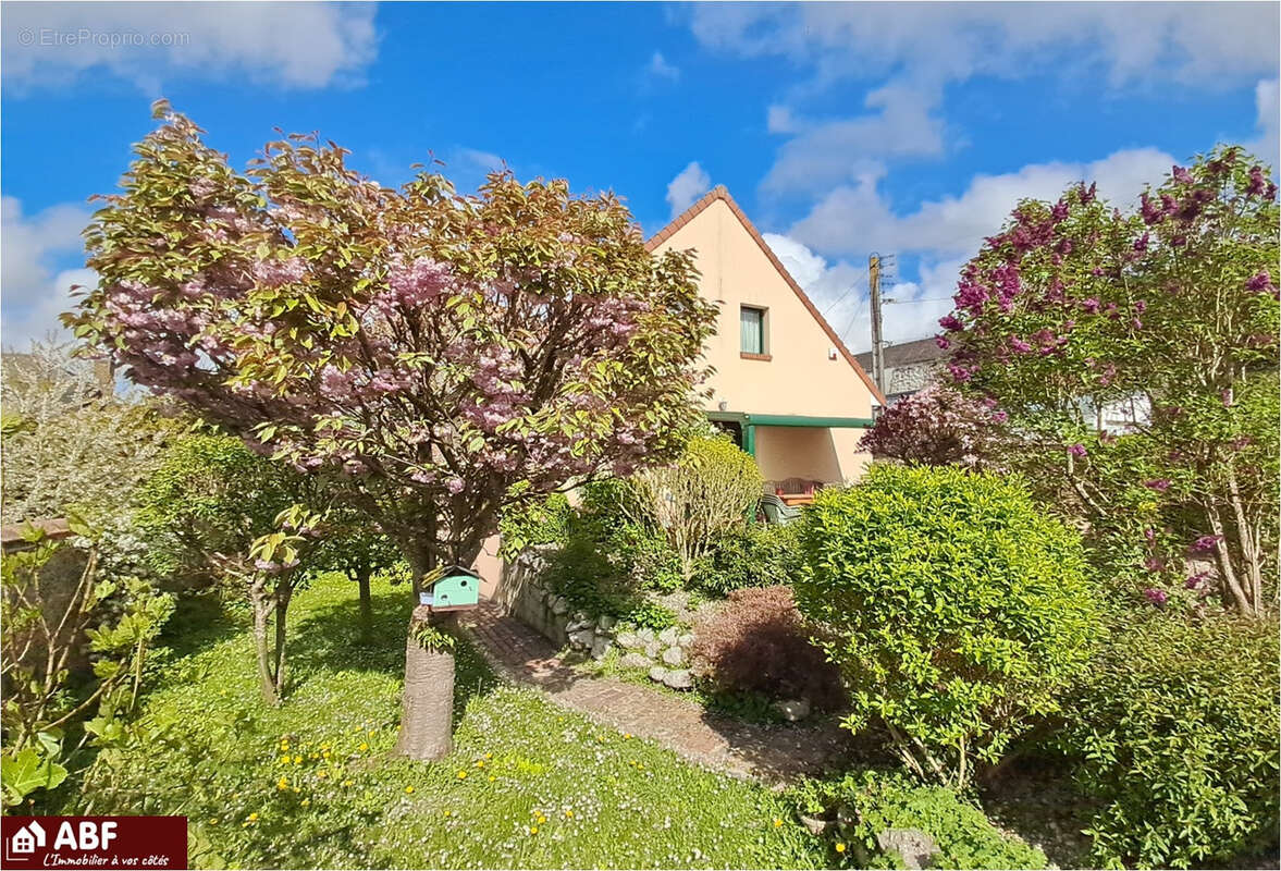 Maison à ARQUES-LA-BATAILLE