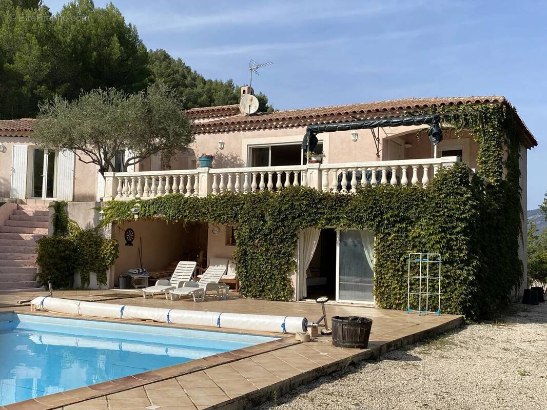 Maison à AURIOL