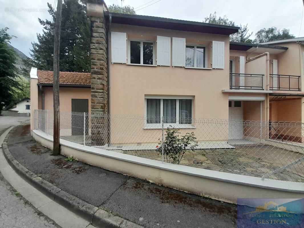 Maison à LOURDES