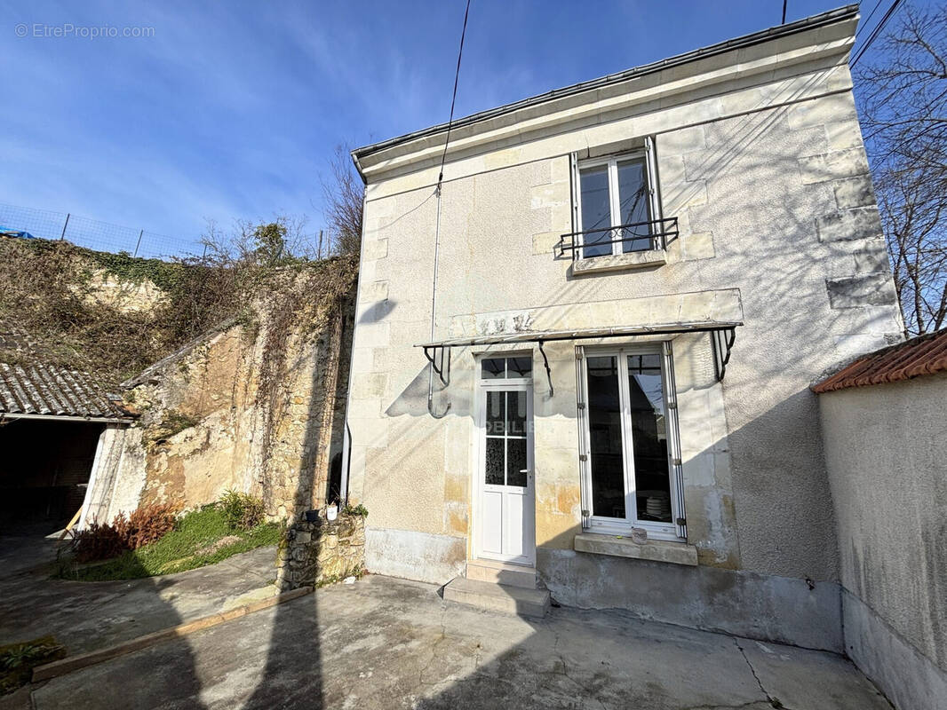 Maison à SAINTE-MAURE-DE-TOURAINE