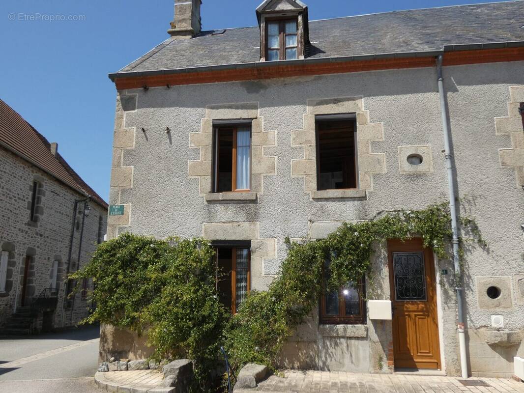Maison à CRESSAT