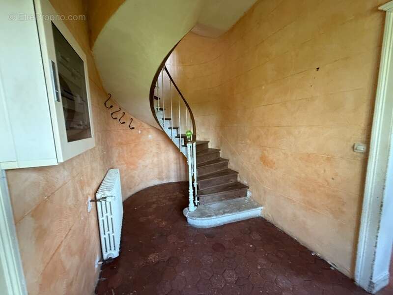 Maison à BUCHY