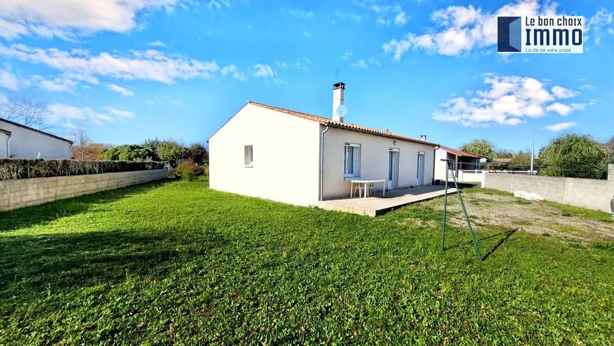 Maison à MATHA
