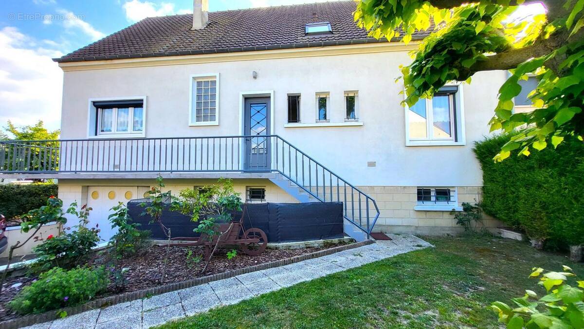 Maison à COMPIEGNE