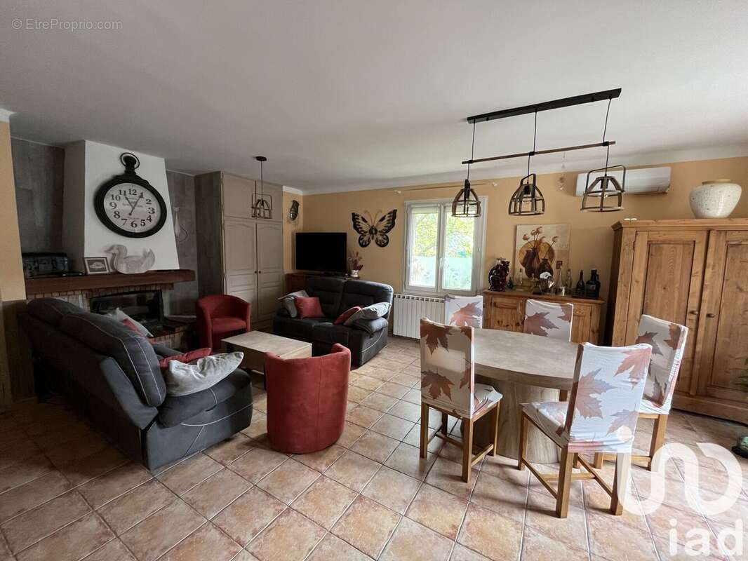 Photo 2 - Maison à LAPALUD