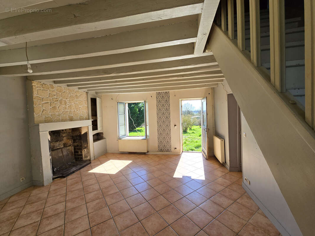 Maison à BETON-BAZOCHES
