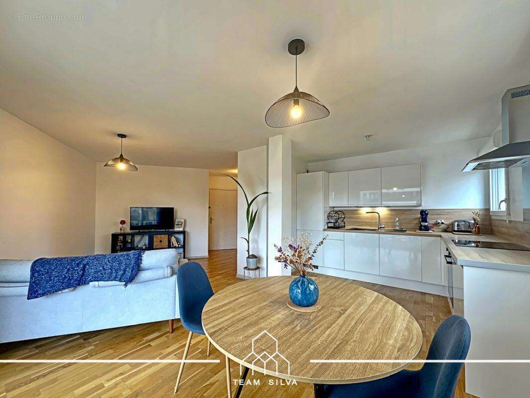 Appartement à LYON-8E