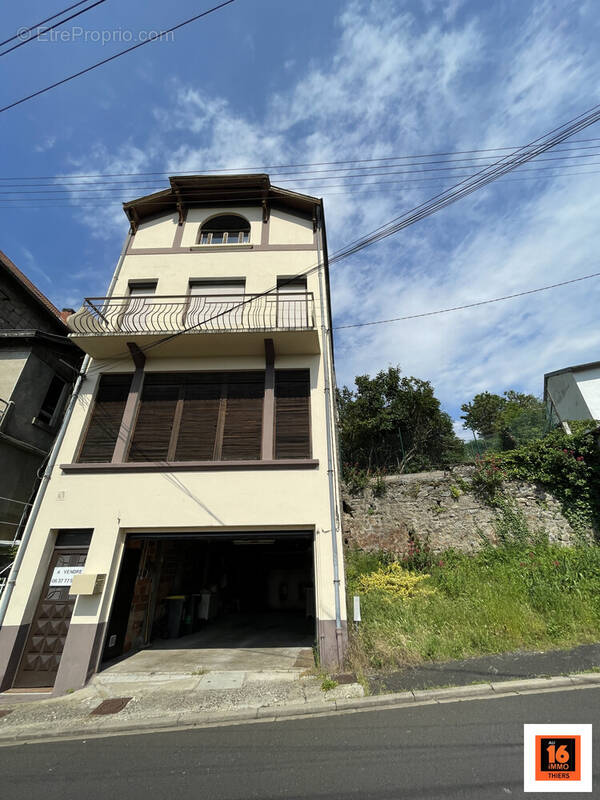 Maison à THIERS