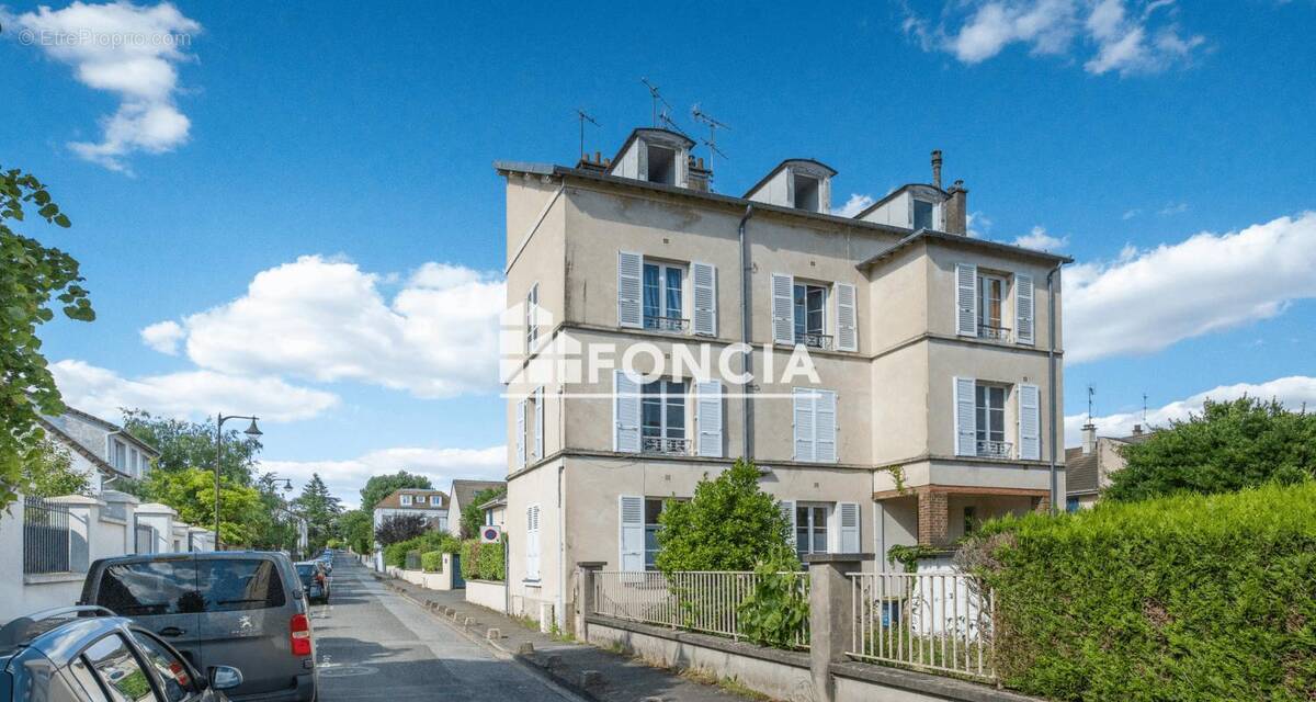 Appartement à LE CHESNAY
