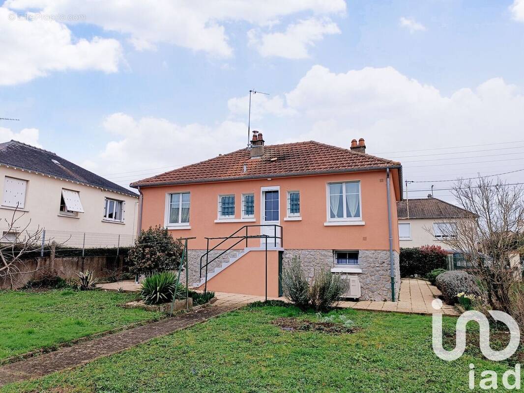 Photo 1 - Maison à LAVAL