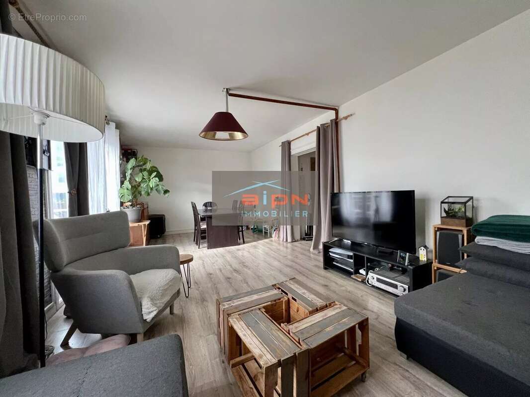 Appartement à PETIT-COURONNE