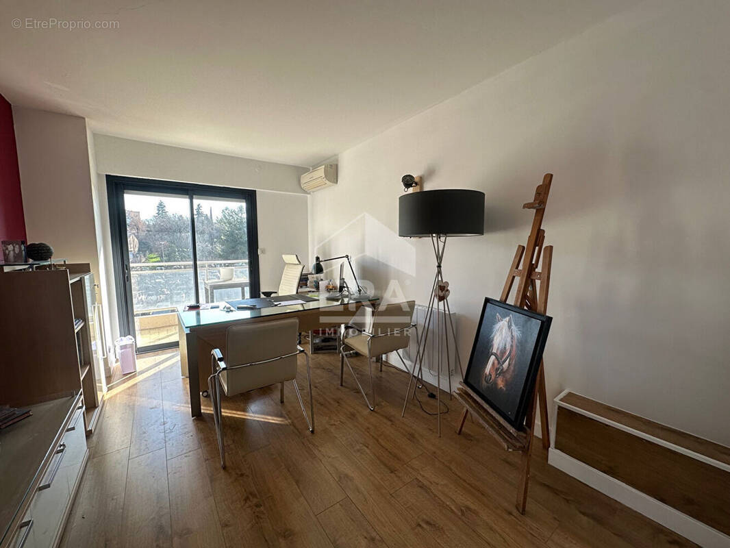 Appartement à VENCE