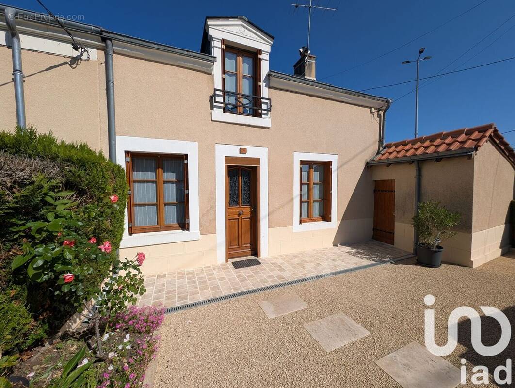 Photo 1 - Maison à CHATEAUROUX