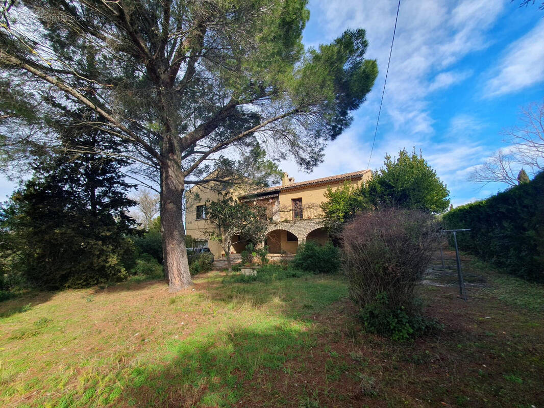 Maison à UZES