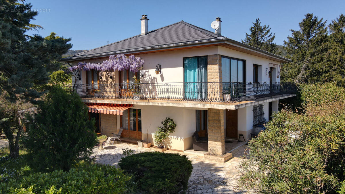 Maison à SAINT-PERAY