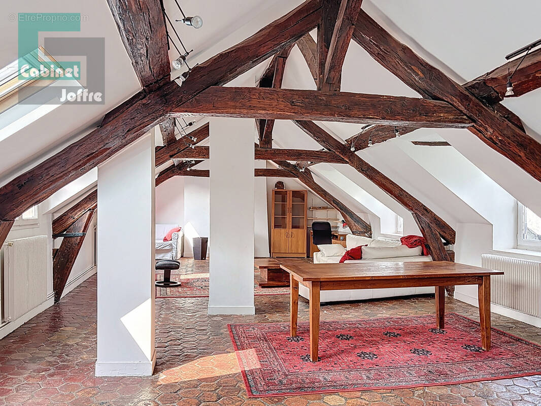 Appartement à FONTAINEBLEAU