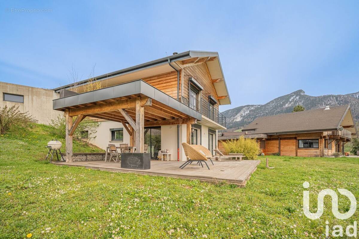 Photo 1 - Maison à EVIRES
