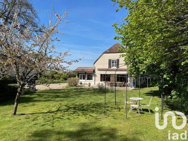 Photo 1 - Maison à SAINT-HILAIRE-LES-ANDRESIS