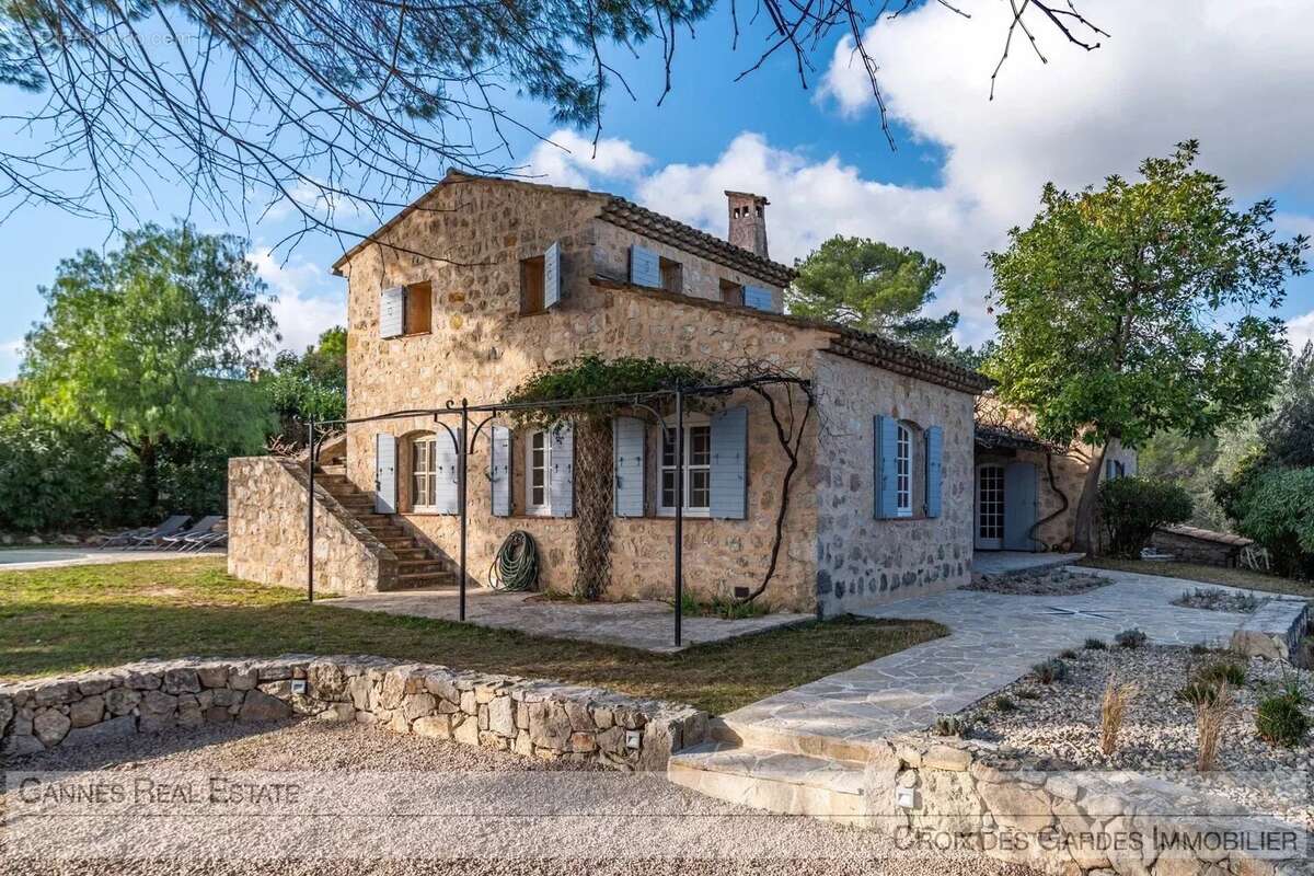 Maison à LE ROURET